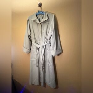 Elegant Women's Gray Trench Coat
